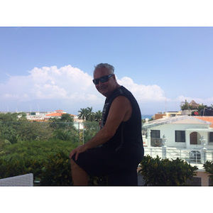 Meet your Posher, Denis